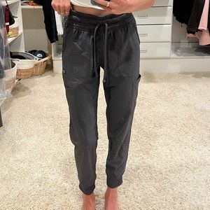 Dickies EDS Essentials 6 Pocket Drawstring Jogger Scrub Pants